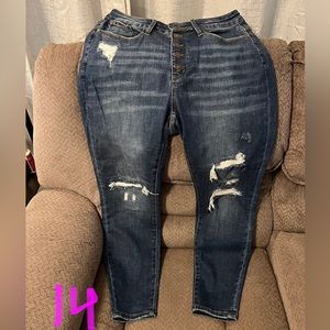 Judy Blue Thermal Patch Button Fly Sz 14w